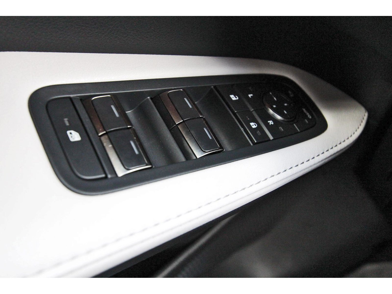 Used 2023 Lexus RX 350 Premium Plus w/ Accessory Package (Z1) FWD image 22