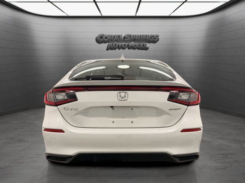 Used 2023 Honda Civic Sport image 4