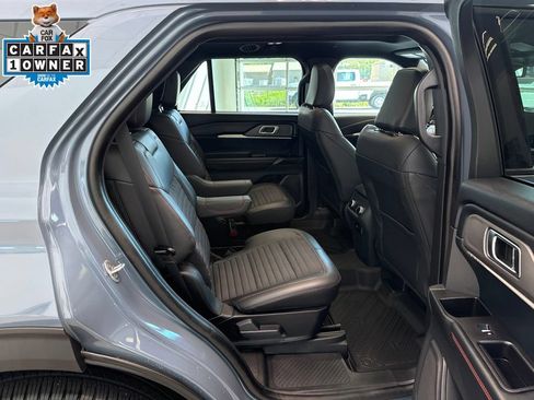 Used 2025 Ford Explorer ST-Line w/ Premium Package AWD/4WD image 15