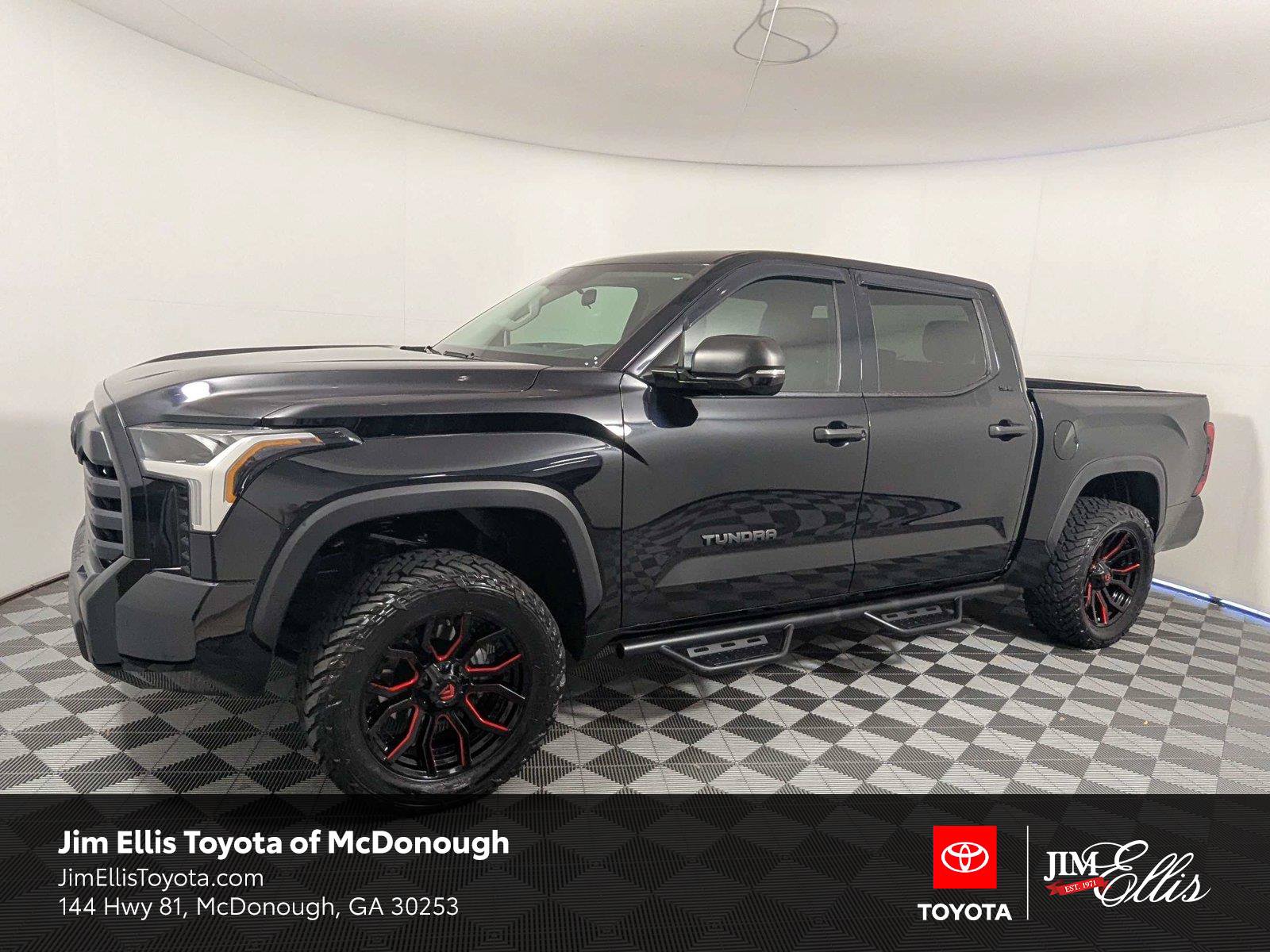 Used 2023 Toyota Tundra SR5 w/ SR5 Convenience Package RWD image 1