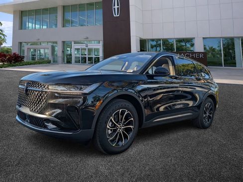 New 2026 Lincoln Nautilus Premier image 3