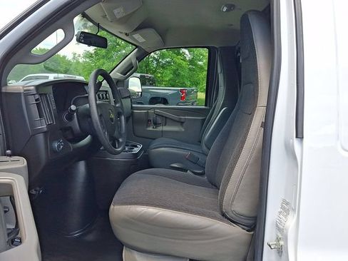 Certified 2024 Chevrolet Express 2500 w/ Driver Convenience Package RWD image 17