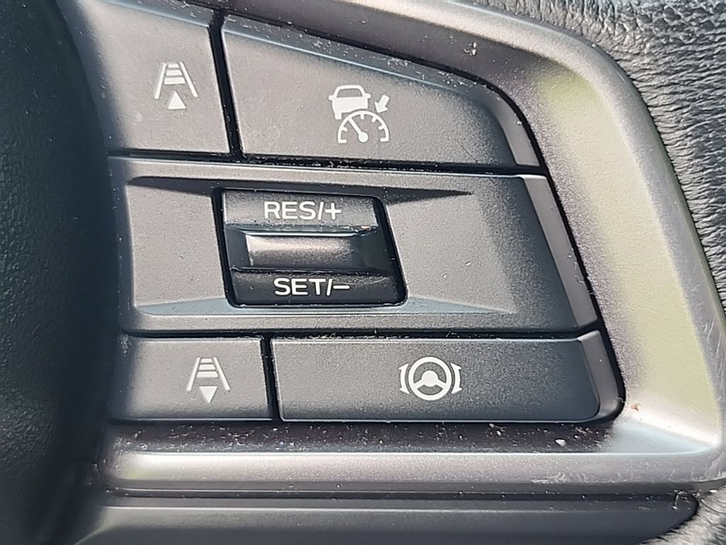 Used 2023 Subaru Ascent Limited AWD/4WD image 10
