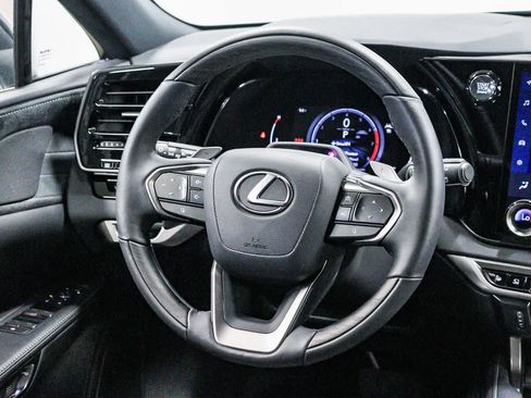 Used 2024 Lexus RX 350 FWD w/ Convenience Package image 16