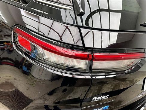 Used 2022 Jeep Grand Cherokee Limited 4xe w/ Luxury Tech Group II image 30