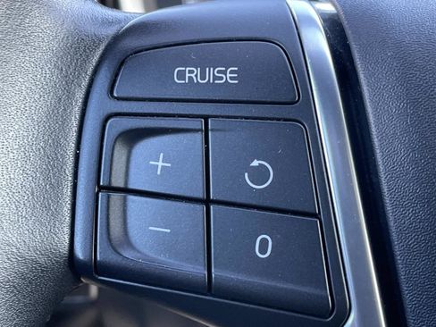 Used 2017 Volvo XC60 T5 Dynamic w/ Preferred Option Package image 22