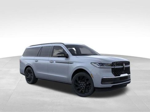 New 2026 Lincoln Navigator L Reserve w/ Jet Appearance Package AWD/4WD image 37