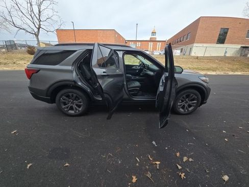 New 2026 Ford Explorer Active w/ Active Comfort Package AWD/4WD image 9