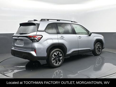 Used 2025 Subaru Forester Premium AWD/4WD image 22
