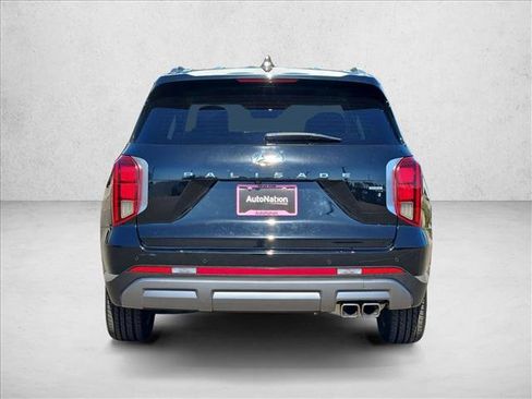 Used 2024 Hyundai Palisade Limited AWD/4WD image 7