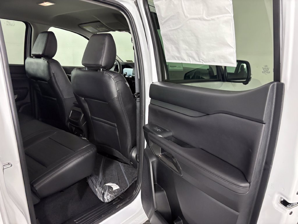 New 2025 Ford Ranger Lariat w/ Black Appearance Package AWD/4WD image 34