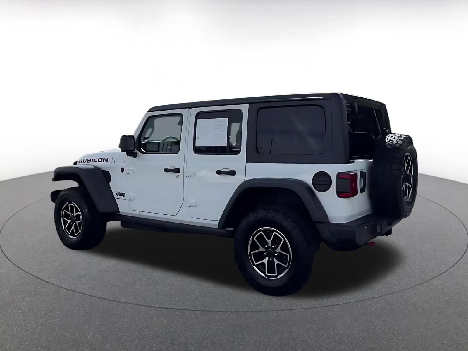 Used 2026 Jeep Wrangler Unlimited Rubicon AWD/4WD image 7