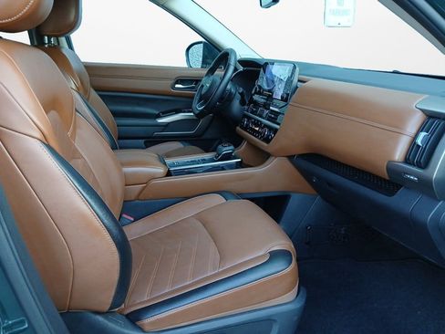 Used 2024 Nissan Pathfinder Platinum w/ Cargo Package FWD image 24