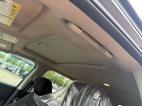 Used 2023 Honda CR-V EX image 14