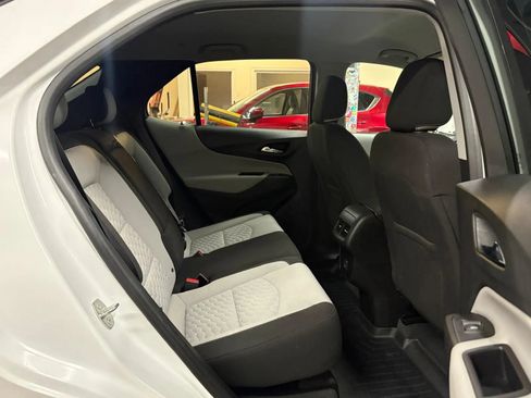 Used 2019 Chevrolet Equinox LT AWD/4WD image 24
