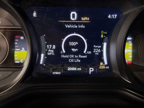 Used 2025 Jeep Wrangler Unlimited Sahara AWD/4WD image 14
