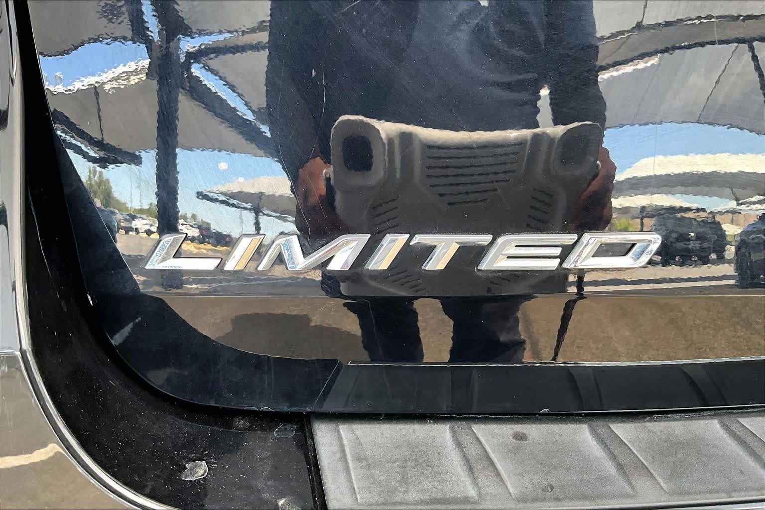 Used 2021 Ford Explorer Limited w/ Equipment Group 301A RWD image 10