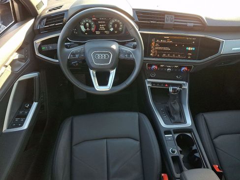 Certified 2025 Audi Q3 2.0T Premium w/ Convenience Package image 11