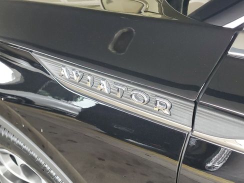 New 2026 Lincoln Aviator AWD image 7