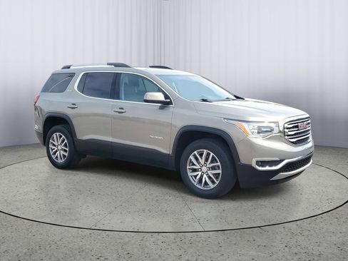 Used 2019 GMC Acadia SLE w/ Driver Alert Package I FWD image 2