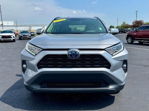 Used 2019 Toyota RAV4 XLE w/ Convenience Package AWD/4WD image 10