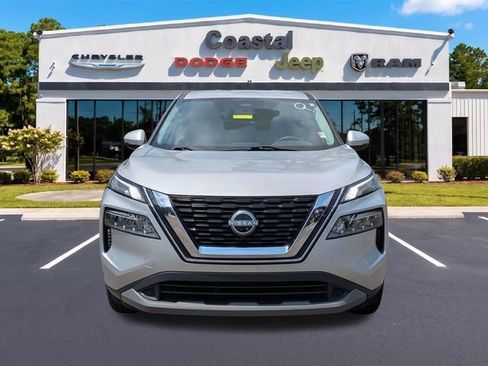 Used 2023 Nissan Rogue SV AWD/4WD image 9
