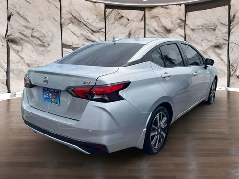 Used 2020 Nissan Versa SV image 7