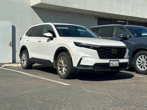 Used 2025 Honda CR-V EX image 2