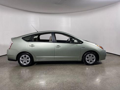 Used 2009 Toyota Prius image 2