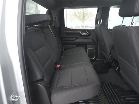 Used 2022 Chevrolet Silverado 1500 LT image 14