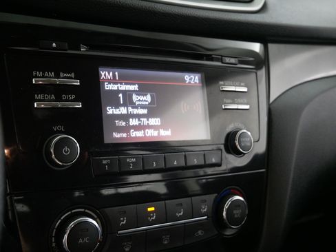 Used 2016 Nissan Rogue S image 22