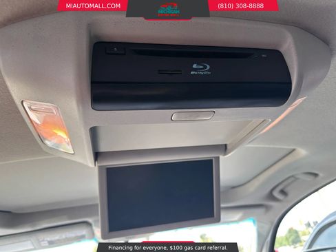 Used 2015 Toyota Sequoia Platinum image 26