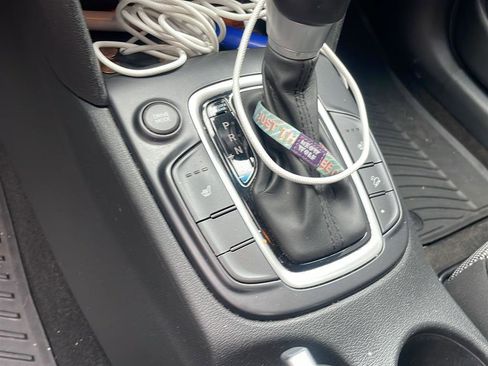 Used 2021 Hyundai Kona SEL w/ Cargo Package FWD image 15