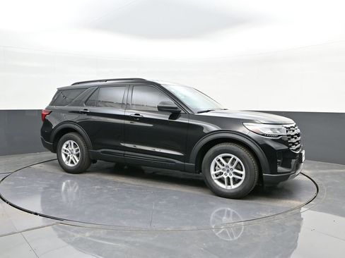 New 2026 Ford Explorer Active w/ Active Comfort Package RWD image 17