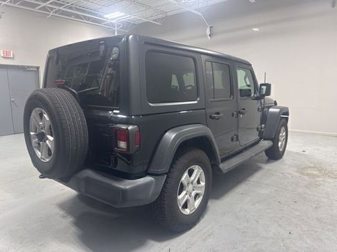 Used 2021 Jeep Wrangler Unlimited Sport image 5