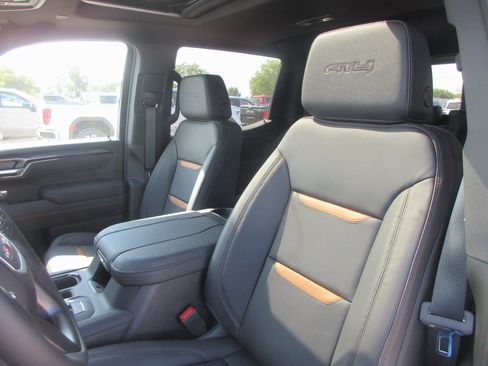 New 2026 GMC Sierra 1500 AT4 w/ AT4 Premium Package image 13