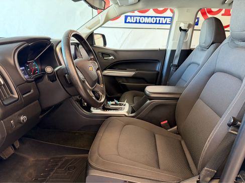Used 2019 Chevrolet Colorado LT w/ LT Convenience Package RWD image 9