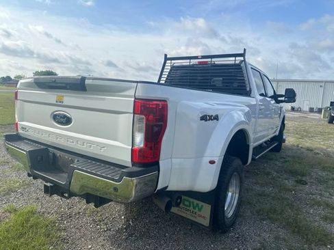 Used 2017 Ford F350 Lariat w/ Lariat Ultimate Package AWD/4WD image 4