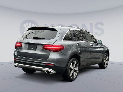 Used 2019 Mercedes-Benz GLC 300 4MATIC image 5