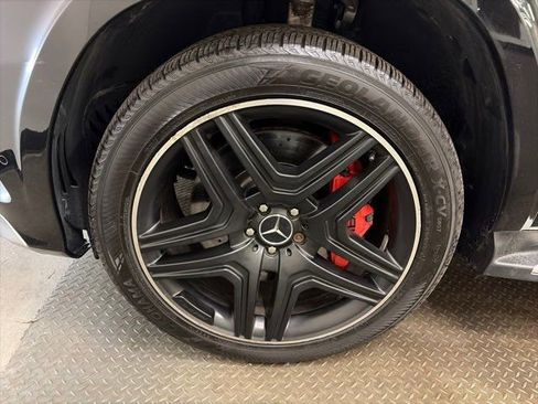 Used 2015 Mercedes-Benz GL 63 AMG 4MATIC image 43