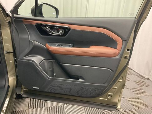 Certified 2025 Subaru Forester Touring w/ Touring Package image 29