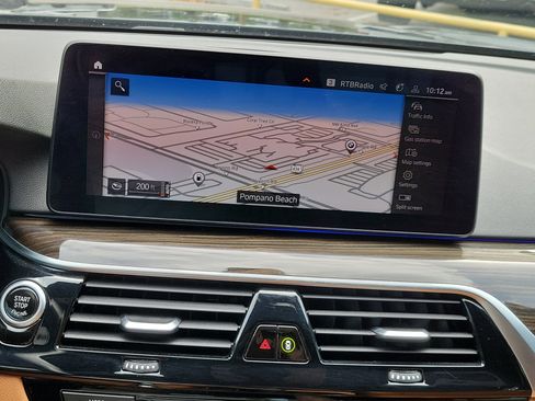 Used 2021 BMW 540i w/ Premium Package RWD image 29