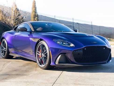 Used 2023 Aston Martin DBS Base image 2