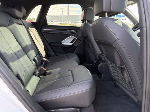 Used 2025 Audi Q3 2.0T Premium AWD/4WD image 23