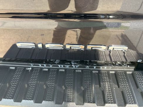 Used 2022 GMC Sierra 1500 Denali image 37