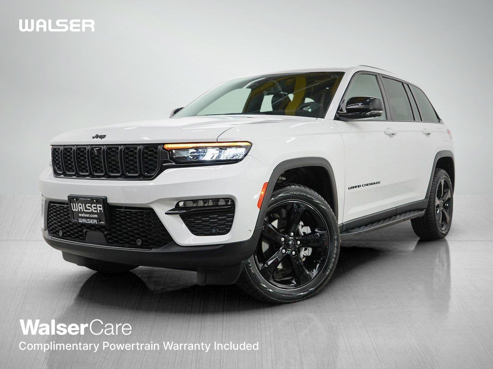 Used 2024 Jeep Grand Cherokee Limited w/ Luxury Tech Group II AWD/4WD image 1