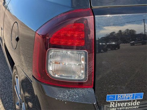 Used 2016 Jeep Compass Sport w/ Power Value Group image 17