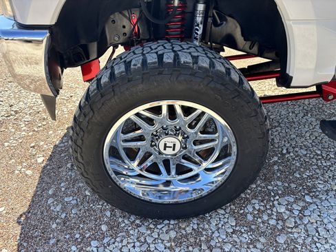 Used 2017 Ford F350 Lariat w/ Lariat Ultimate Package image 16