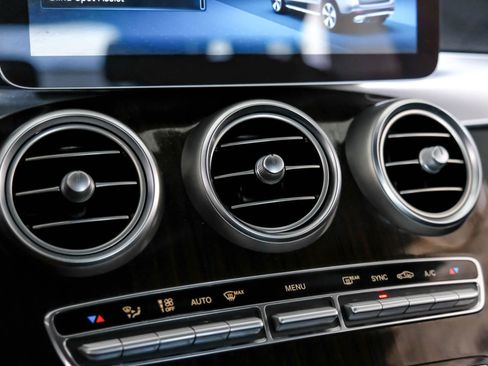 Used 2020 Mercedes-Benz GLC 300 4MATIC image 30