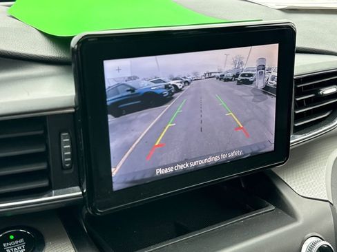 Certified 2020 Ford Explorer XLT w/ Equipment Group 202A image 18